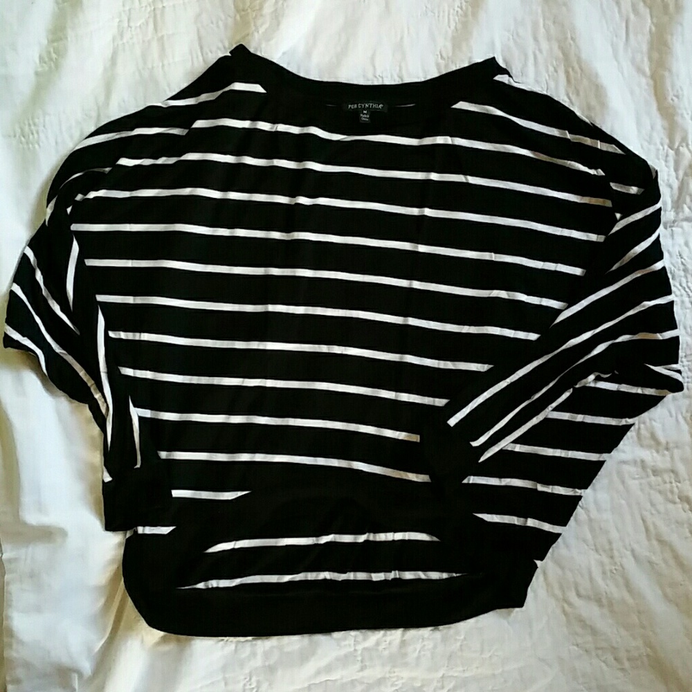 For Cynthia Black and White Dolman Sleeve Top